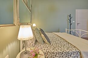 Old City Romantic Studios