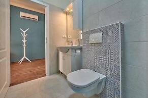 Old City Romantic Studios