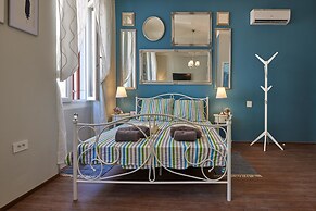 Old City Romantic Studios