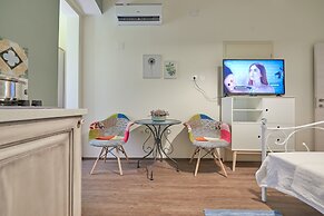 Old City Romantic Studios