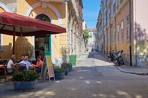 Old City Romantic Studios