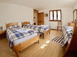 4lander House Balins