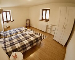 4lander House Balins