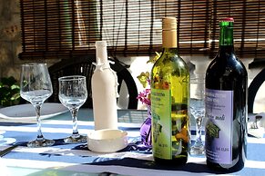 Pansion Ivan & Ivana