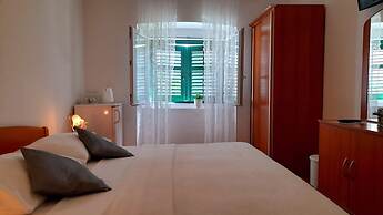 Pansion Ivan & Ivana