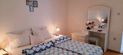 Pansion Ivan & Ivana