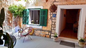 Pansion Ivan & Ivana