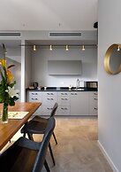 The Roof - By Sea Land Suites