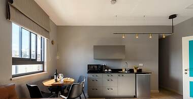 The Roof - By Sea Land Suites