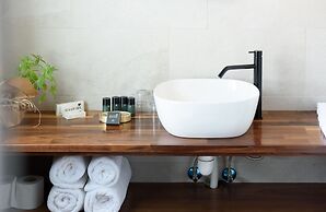 The Roof - By Sea Land Suites