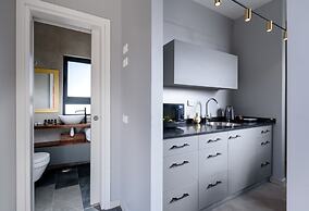 The Roof - By Sea Land Suites