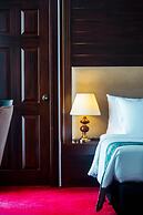 Trillium Boutique City Hotel