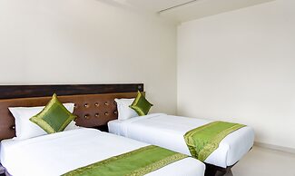 Treebo Malhaar Regency