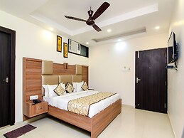 OYO 13932 Hotel Pushpanjali