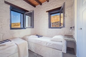 Serifos Houses Diasella