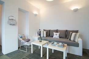 Serifos Houses Diasella