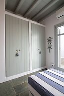 Serifos Houses Diasella