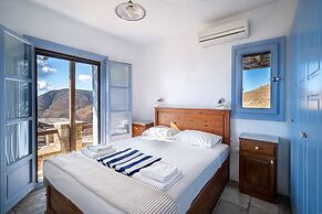 Serifos Houses Diasella