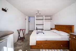 Serifos Houses Diasella