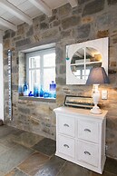 Serifos Houses Diasella