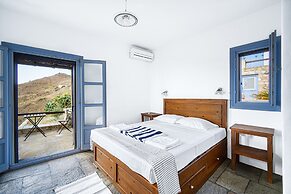 Serifos Houses Diasella