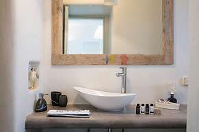 Serifos Houses Diasella