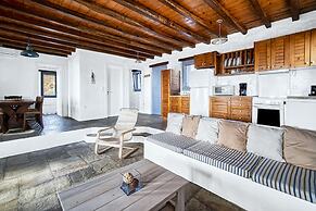 Serifos Houses Diasella