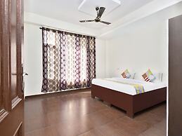 OYO 13878 Home Spacious 3BHK Kumarhatti