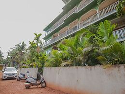 OYO 14181 Home Garden View Studio Morjim Beach