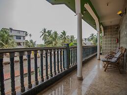 OYO 14181 Home Garden View Studio Morjim Beach