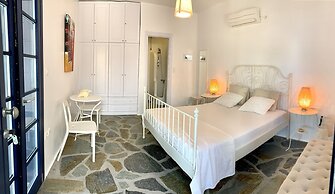 Serifos Houses Aghios Sostis