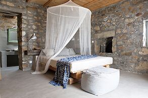 Serifos Houses Aghios Sostis