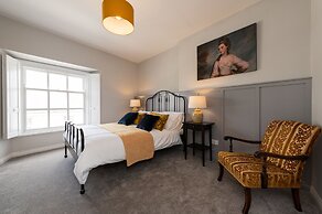 Hamilton House Holiday Apartments