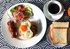 Grand Esie Service Apartment