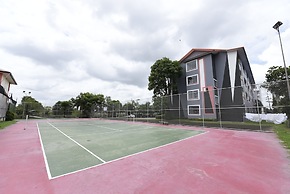 Grand Esie Service Apartment