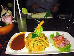 Sunshine Resort & Spa