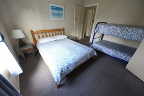 Muller's Cottage at Hat Head