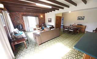 Muller's Cottage at Hat Head