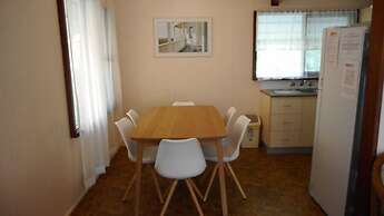 Tea Tree Lodge at Hat Head