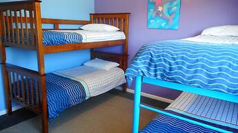 Sunseekers at Hat Head