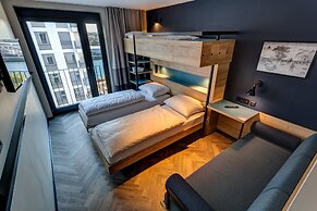 Schulz Hotel Berlin Wall at the East Side Gallery