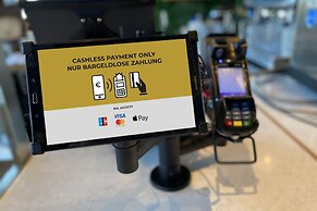 Schulz Hotel Berlin Wall at the East Side Gallery