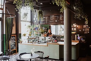 Schulz Hotel Berlin Wall at the East Side Gallery