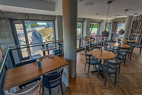 Schulz Hotel Berlin Wall at the East Side Gallery