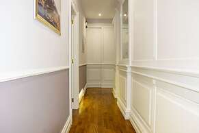 Leone Camere D'Autore