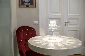 Leone Camere D'Autore