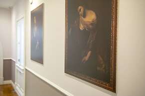 Leone Camere D'Autore