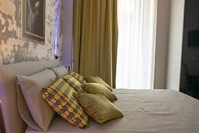 Leone Camere D'Autore