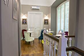 Leone Camere D'Autore