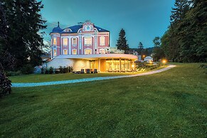 Wellness & Spa hotel Villa Regenhart